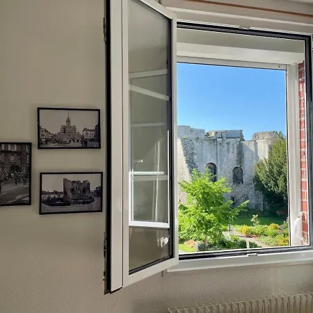 Апартаменты Tour Jeanne D'arc